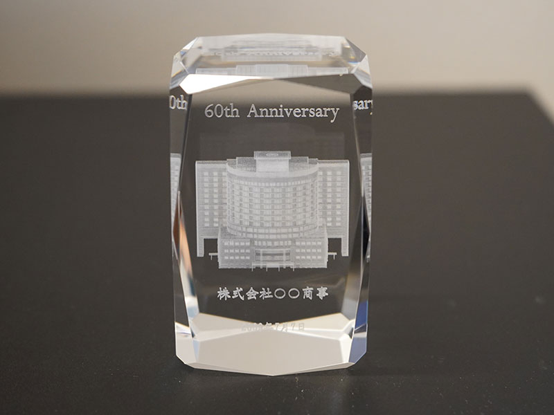 3Dクリスタル　直方体24面カット100x60